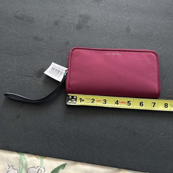 Vera. Bradley Continental Wristlet New Handbags - Vera Bradley Continental Wrislet New. Color Hawthorn Roe